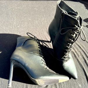 Black Pointed Toe Lace Up Booties